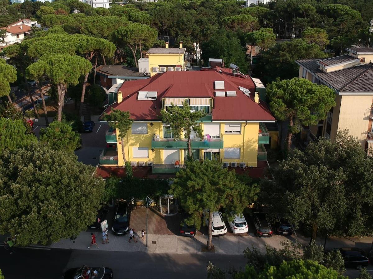 Villa Lucilla 利尼亚诺萨比亚多罗 外观 照片
